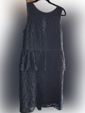 Banana Republic Lace Tiered Peplum Sheath Dress - Black